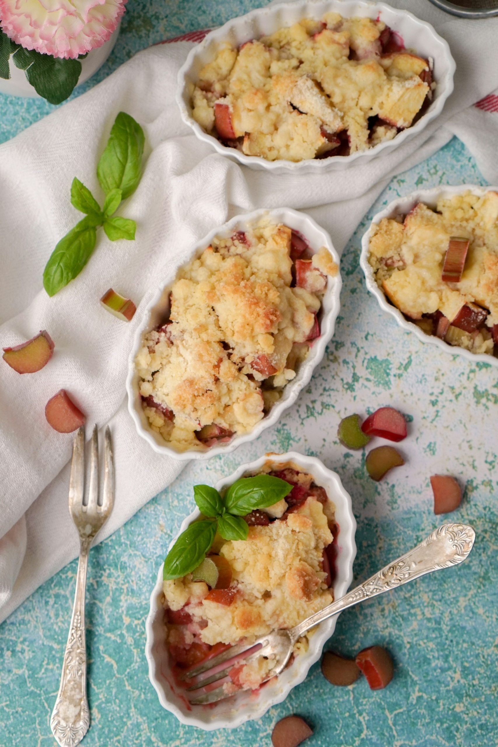 Fruit Crumble with Custard