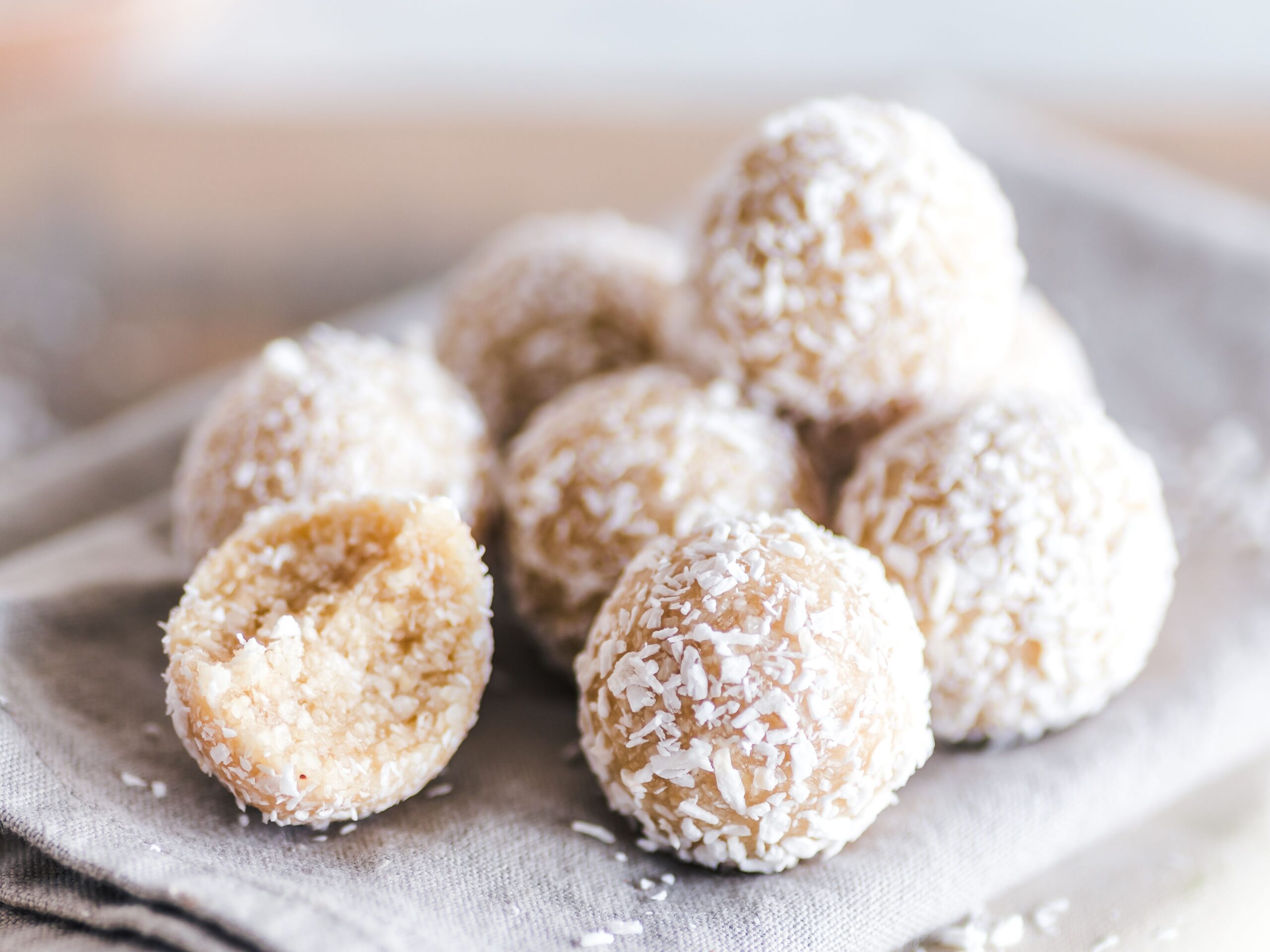 Carrot Cake Energy Balls